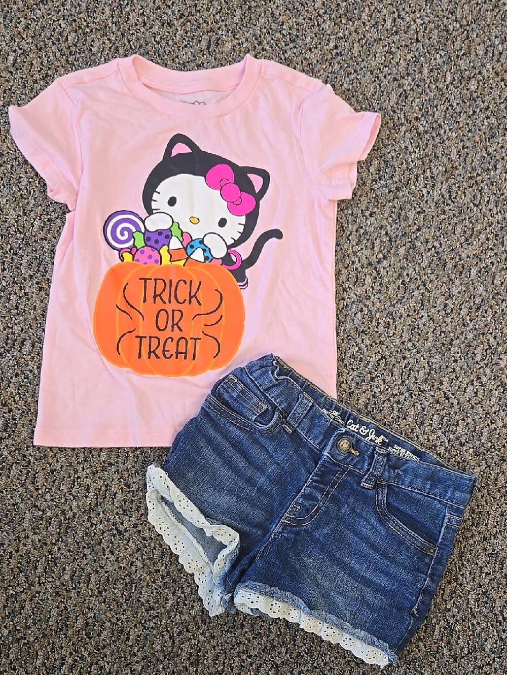 5t Pink Halloween Hello Kitty "Trick Tee & Shorts